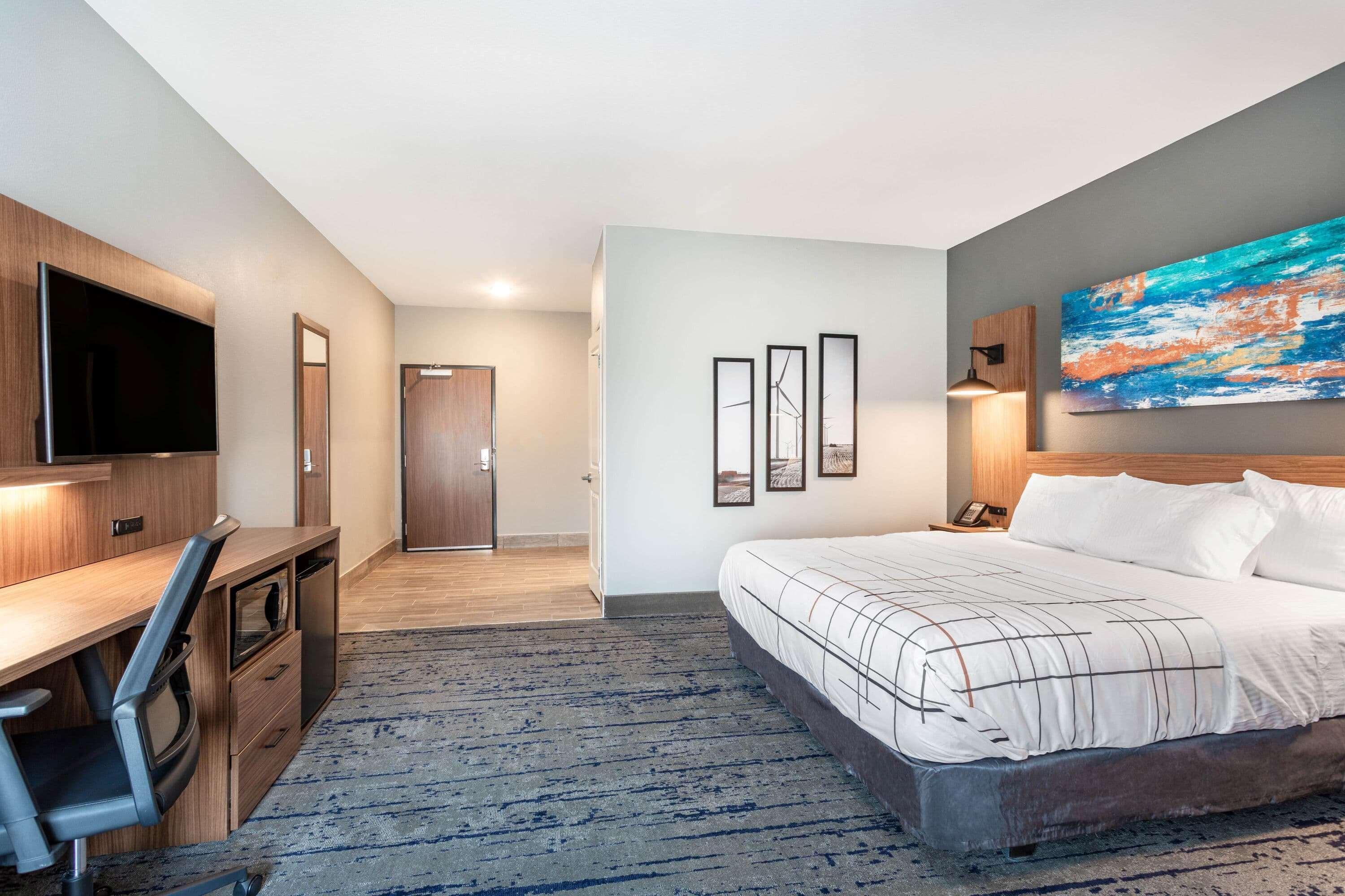 La Quinta Inn & Suites Limon By Wyndham Exterior photo